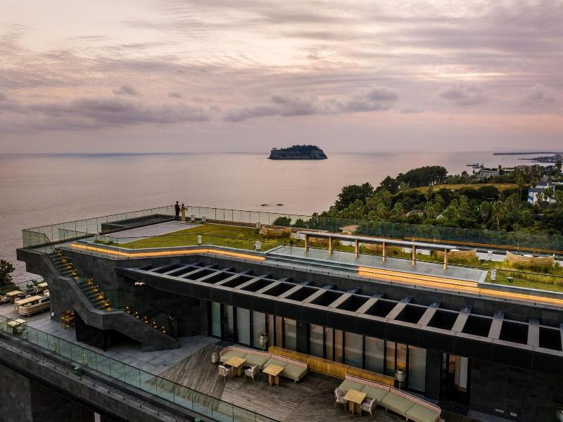 Jw Marriott Jeju Resort Spa image