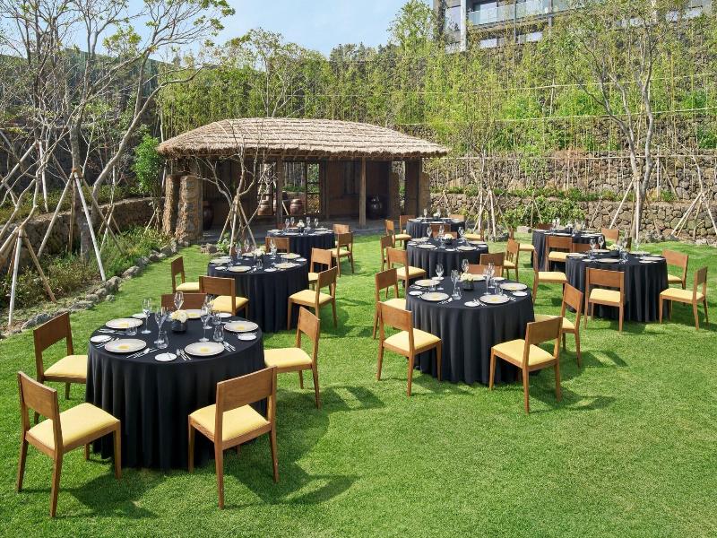 Jw Marriott Jeju Resort Spa image