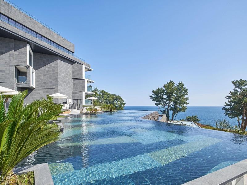 Jw Marriott Jeju Resort Spa image