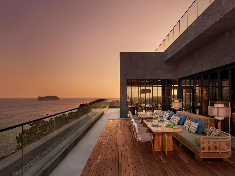 Jw Marriott Jeju Resort Spa image