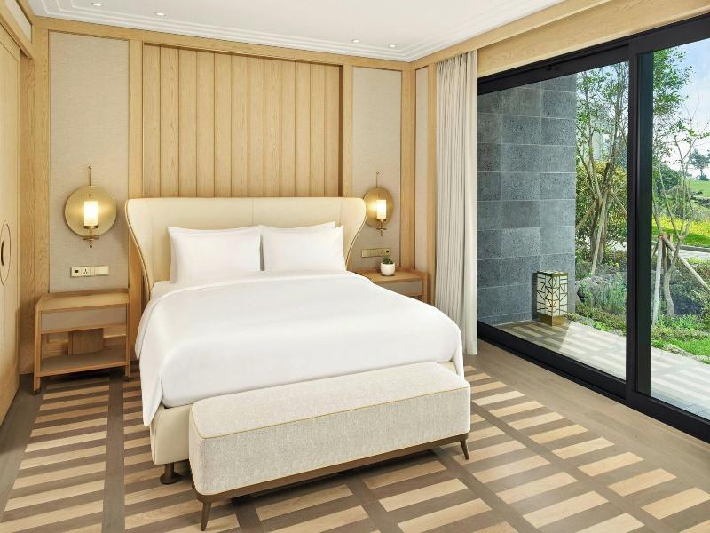 Jw Marriott Jeju Resort Spa image