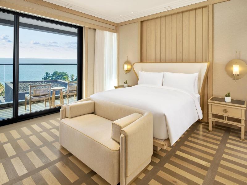 Jw Marriott Jeju Resort Spa image