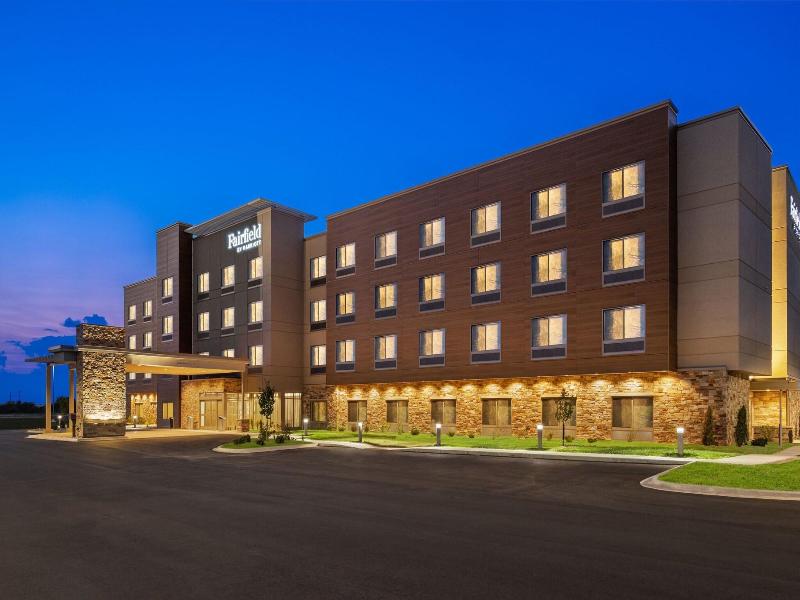 Fairfield Inn Suites By Marriott Baraboo image