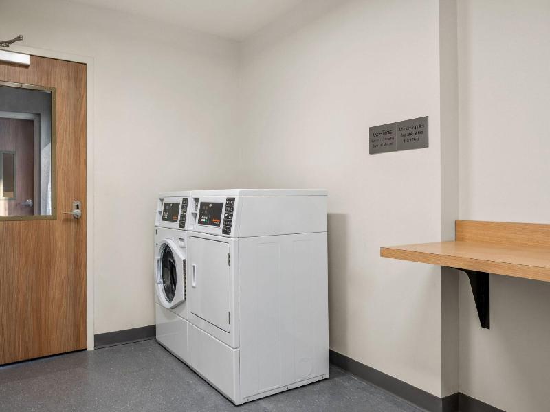Fairfield Inn Suites By Marriott Baraboo image