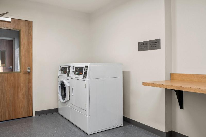 Fairfield Inn Suites By Marriott Baraboo image
