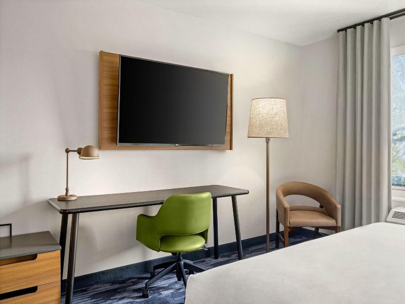 Fairfield Inn Suites By Marriott Baraboo image