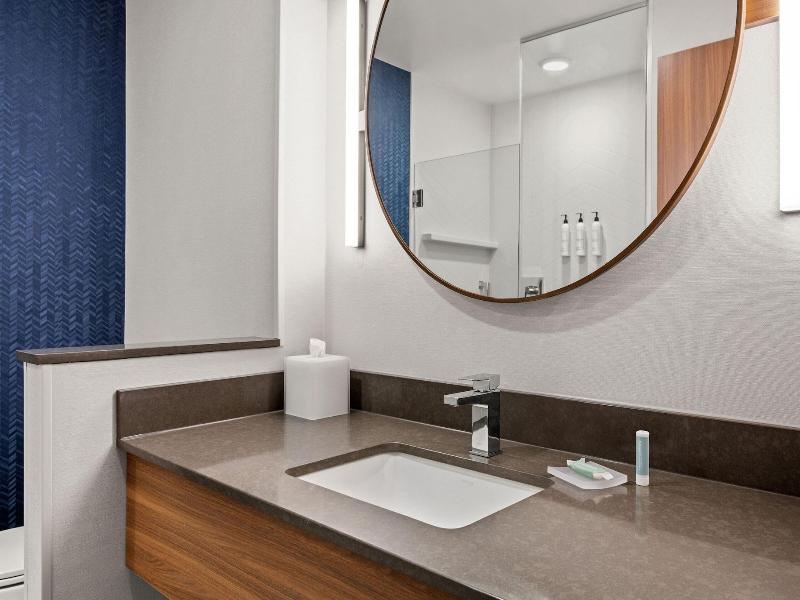 Fairfield Inn Suites By Marriott Baraboo image