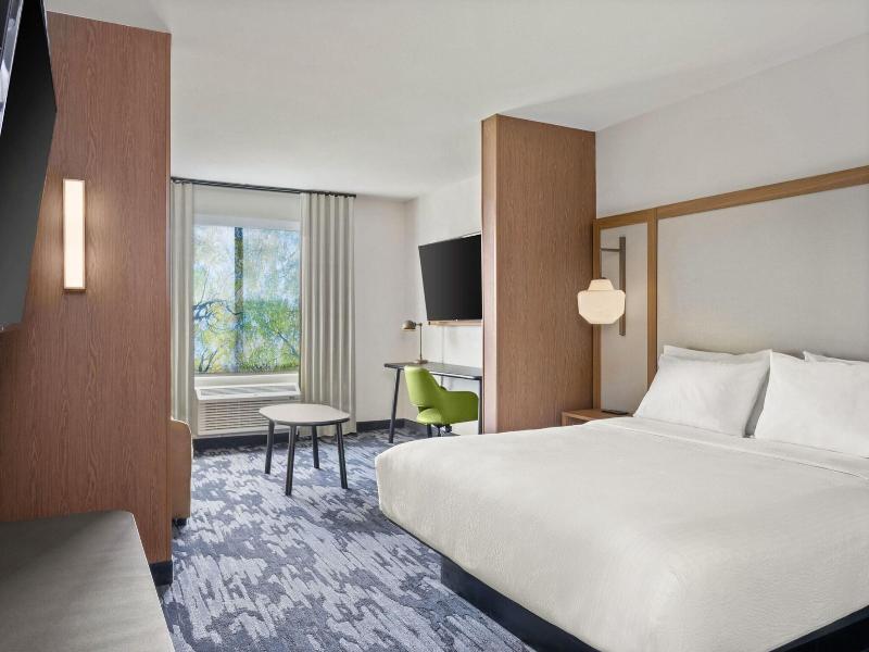 Fairfield Inn Suites By Marriott Baraboo image