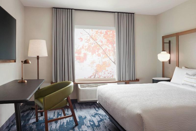 Fairfield Inn Suites By Marriott Baraboo image