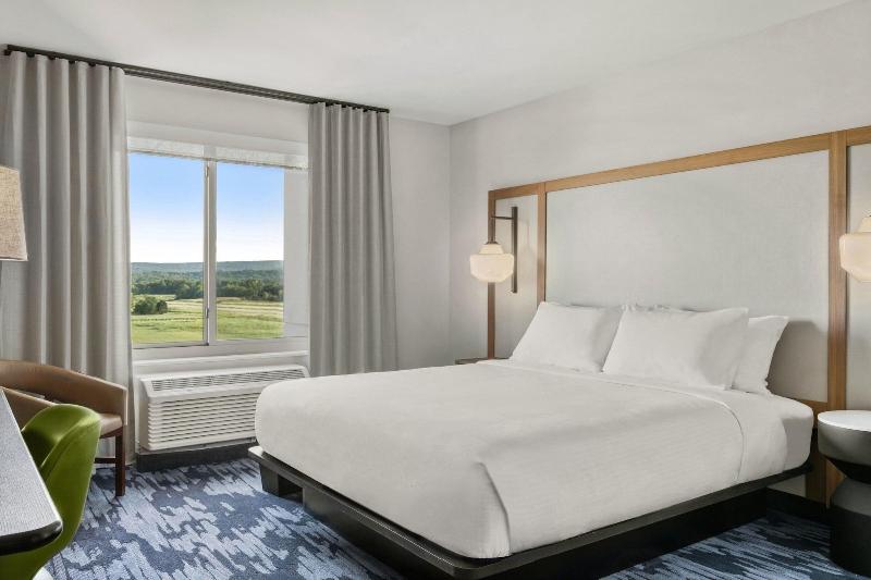 Fairfield Inn Suites By Marriott Baraboo image