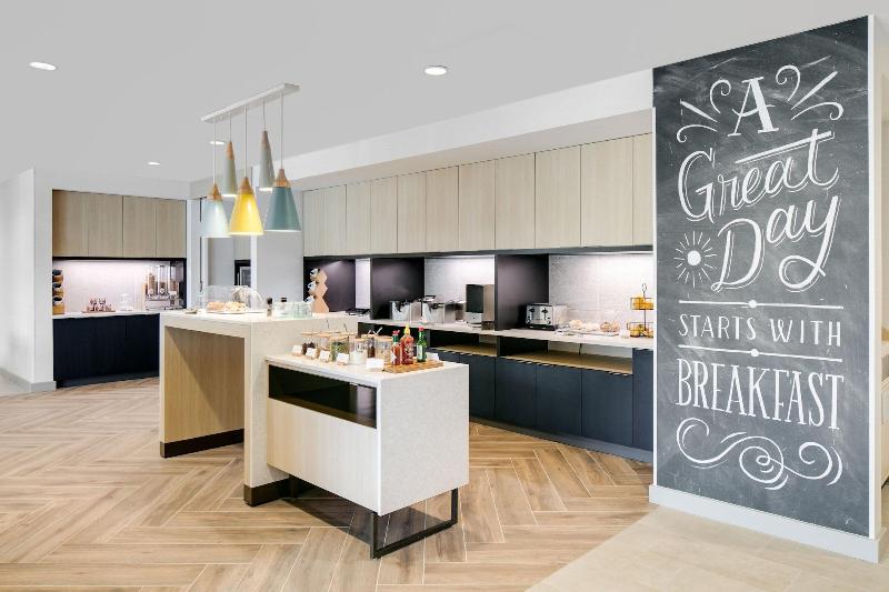 Towneplace Suites By Marriott Oconomowoc image