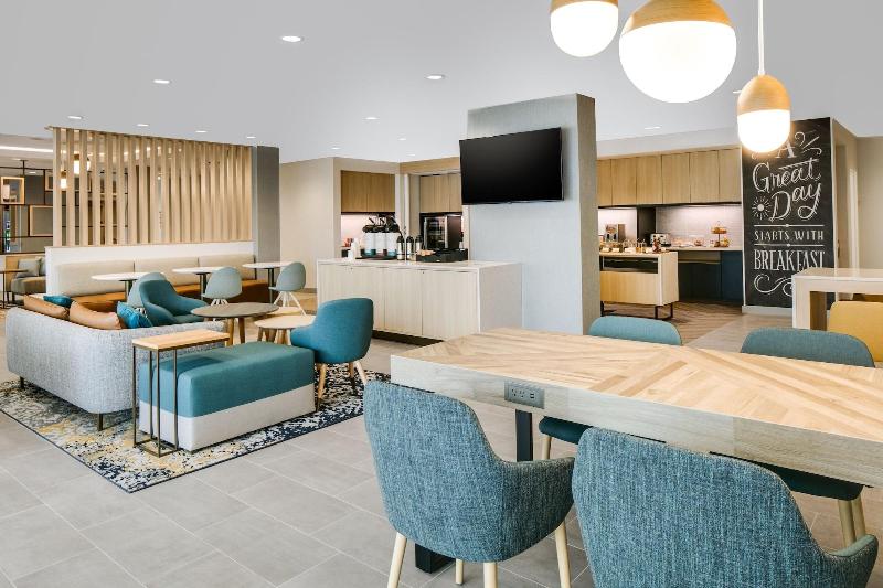 Towneplace Suites By Marriott Oconomowoc image