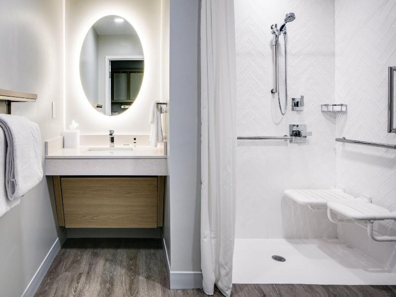 Towneplace Suites By Marriott Oconomowoc image