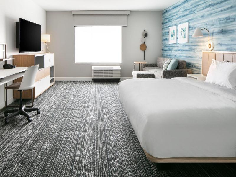 Towneplace Suites By Marriott Oconomowoc image
