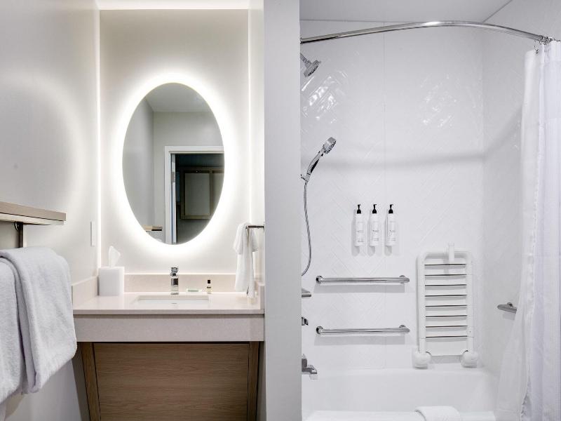 Towneplace Suites By Marriott Oconomowoc image