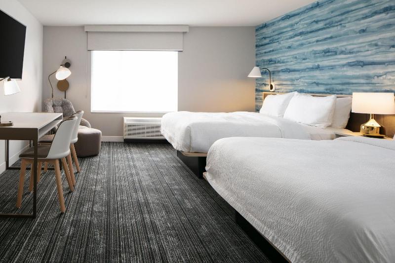 Towneplace Suites By Marriott Oconomowoc image