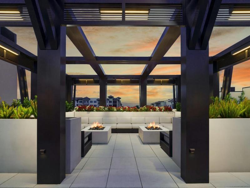 Ac Hotel By Marriott Naples 5th Avenue image