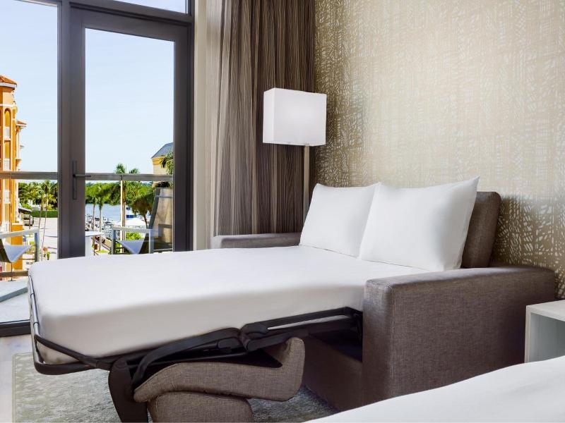 Ac Hotel By Marriott Naples 5th Avenue image