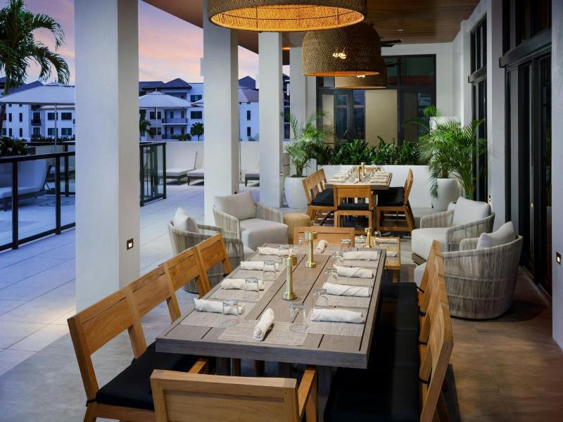 Ac Hotel By Marriott Naples 5th Avenue image