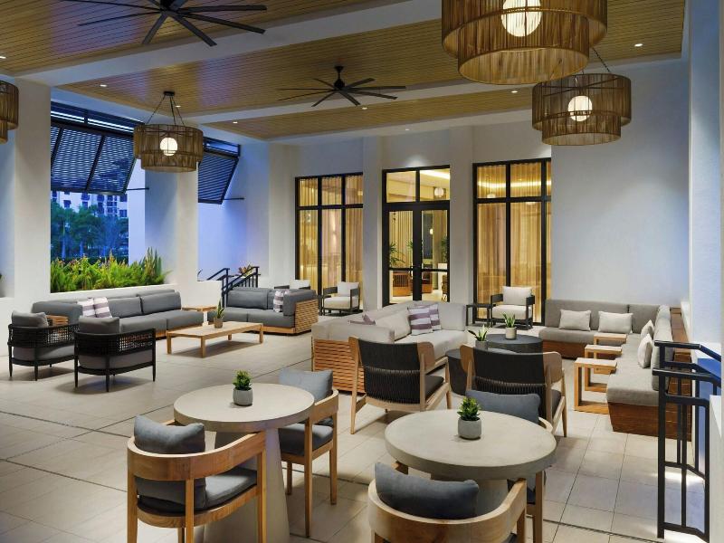 Ac Hotel By Marriott Naples 5th Avenue image