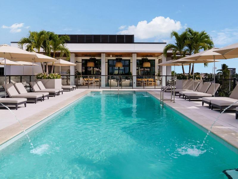 Ac Hotel By Marriott Naples 5th Avenue image