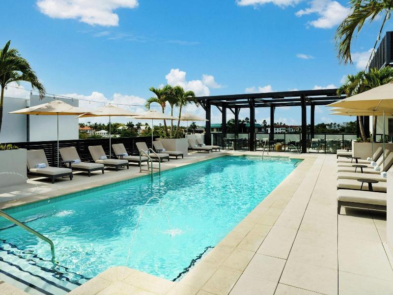 Ac Hotel By Marriott Naples 5th Avenue image