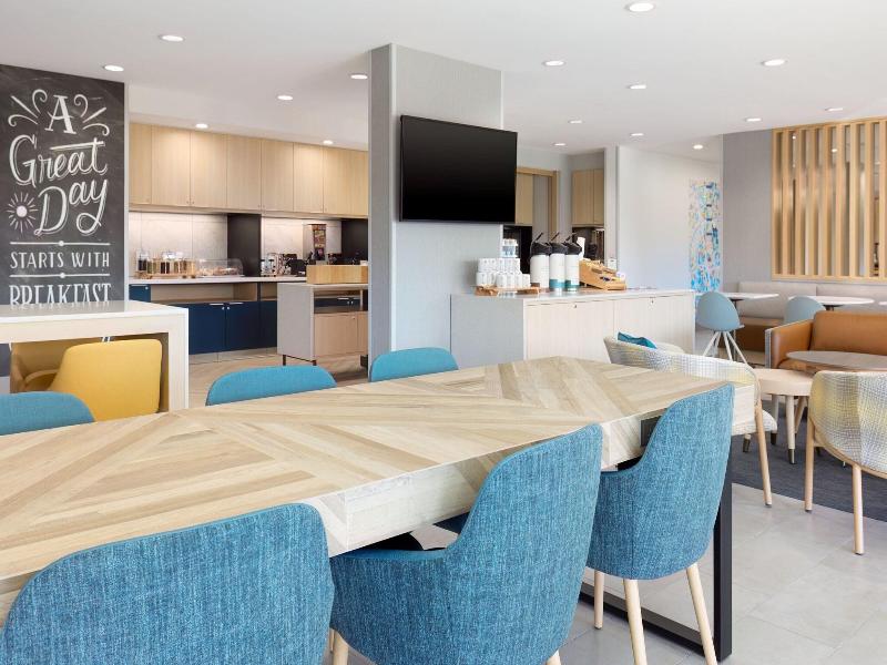 Towneplace Suites By Marriott Pleasanton image