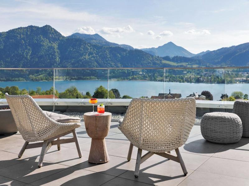 Caro Selig Tegernsee Autograph Collection image