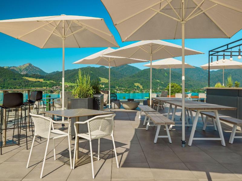 Caro Selig Tegernsee Autograph Collection image