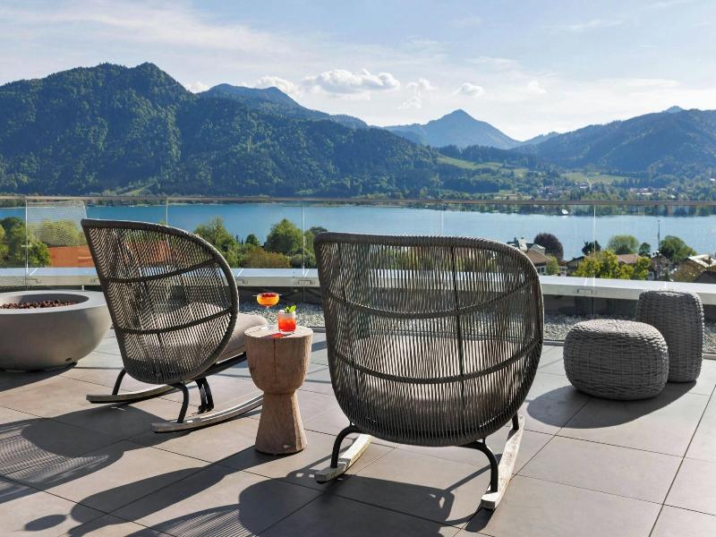 Caro Selig Tegernsee Autograph Collection image