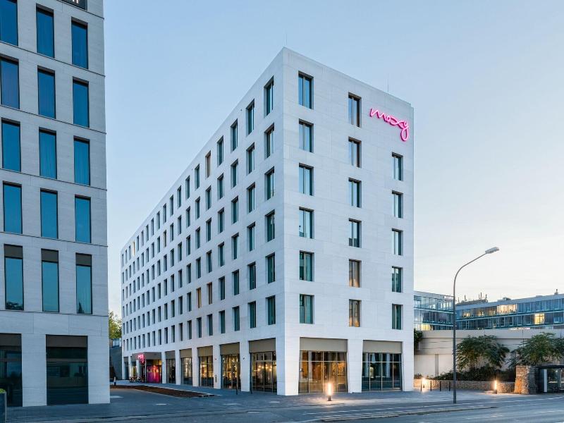 Moxy Wuerzburg image
