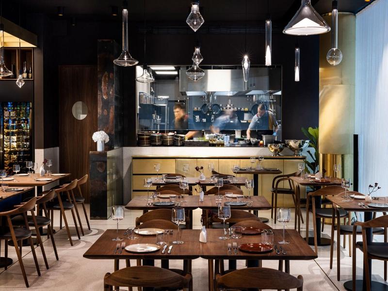 Juno Hotel Sofia A Member Of Design Hotels image