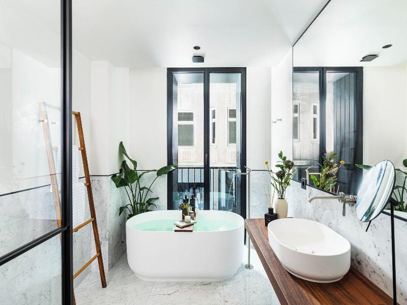 Juno Hotel Sofia A Member Of Design Hotels image