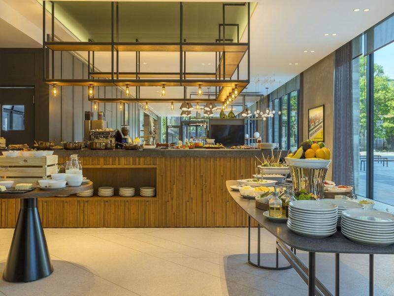 Four Points By Sheraton Budapest Danube image