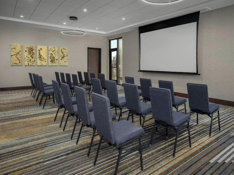 Courtyard By Marriott Bozeman image