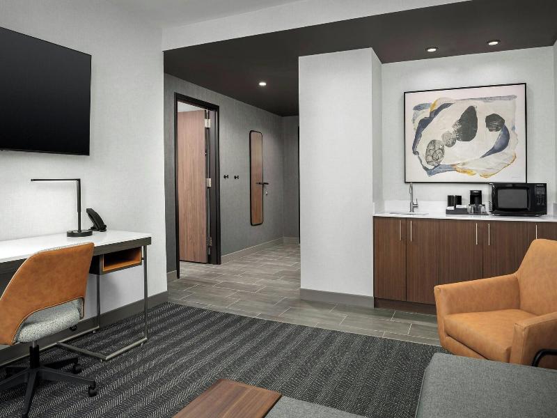 Courtyard By Marriott Bozeman image