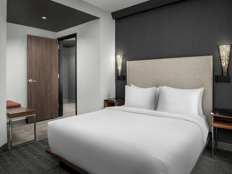 Courtyard By Marriott Bozeman image