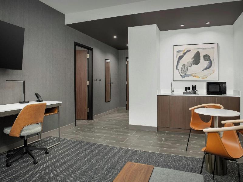Courtyard By Marriott Bozeman image
