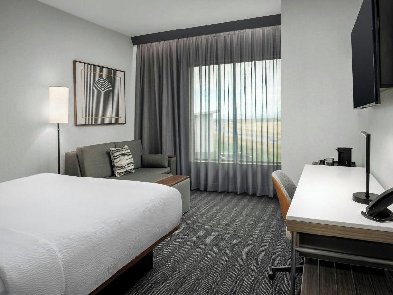 Courtyard By Marriott Bozeman image