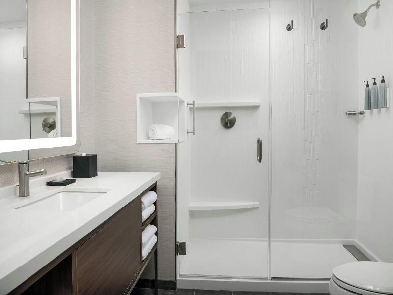 Courtyard By Marriott Bozeman image