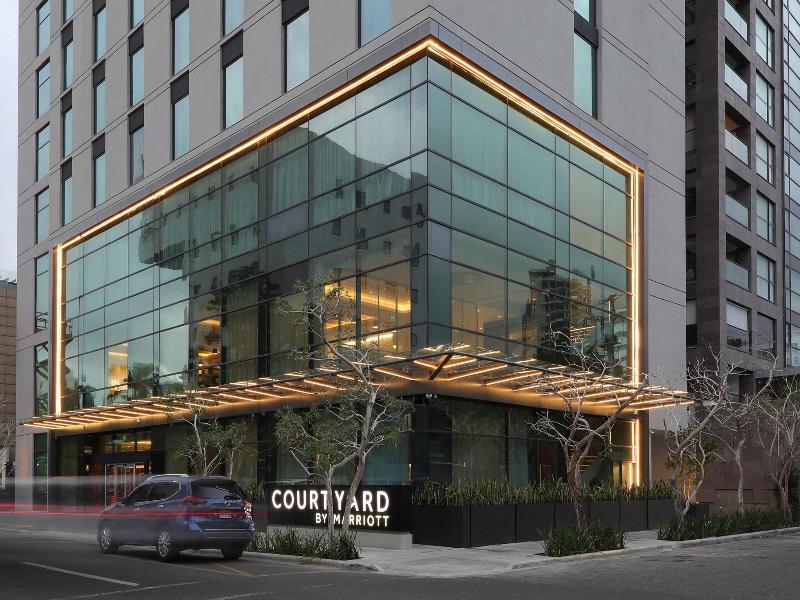 Courtyard By Marriott Santo Domingo Piantini image