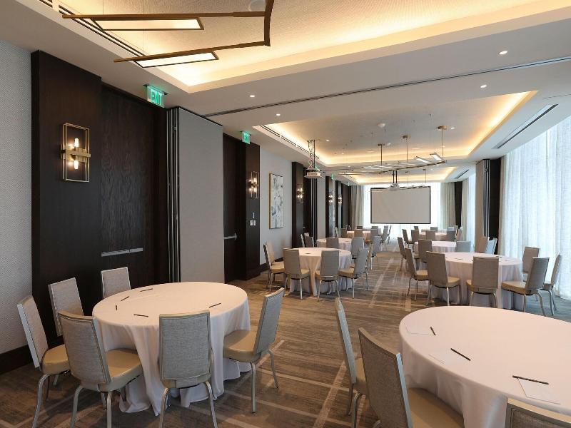 Courtyard By Marriott Santo Domingo Piantini image