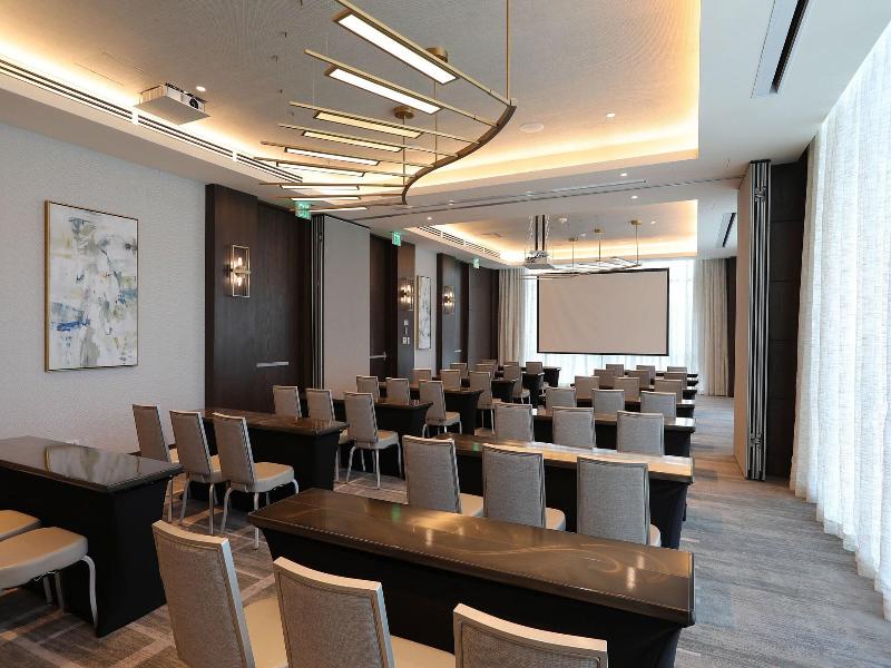 Courtyard By Marriott Santo Domingo Piantini image