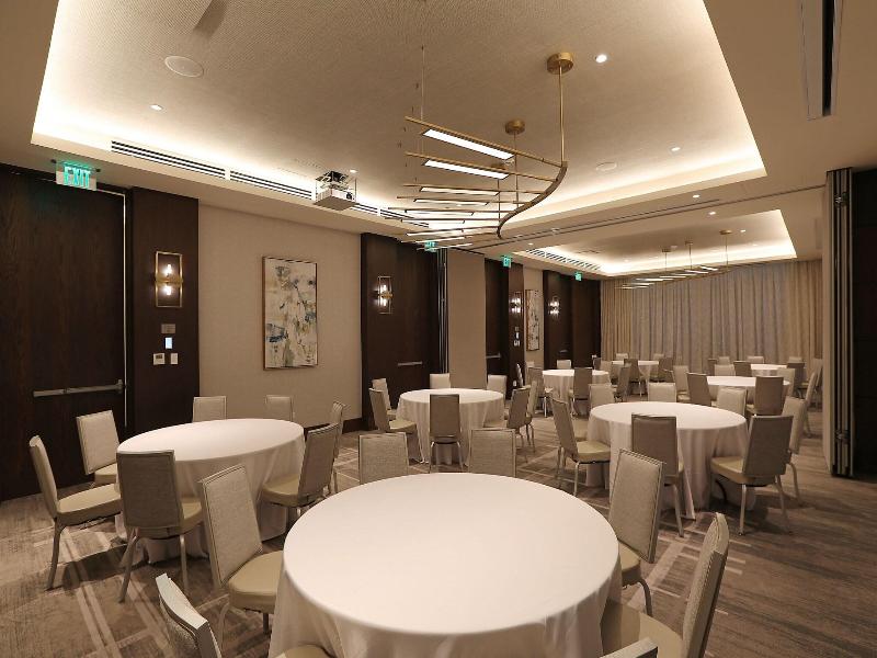 Courtyard By Marriott Santo Domingo Piantini image
