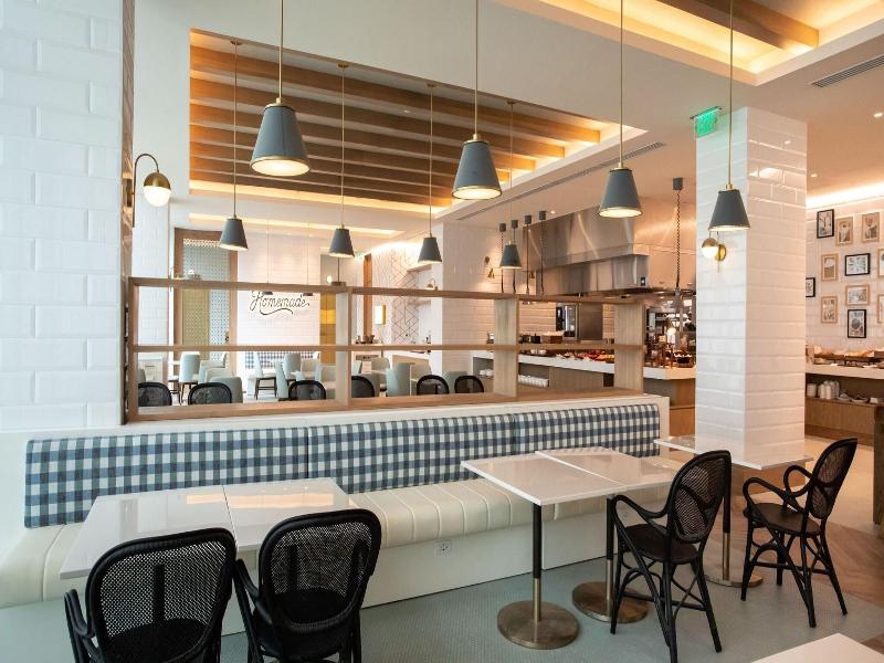 Courtyard By Marriott Santo Domingo Piantini image