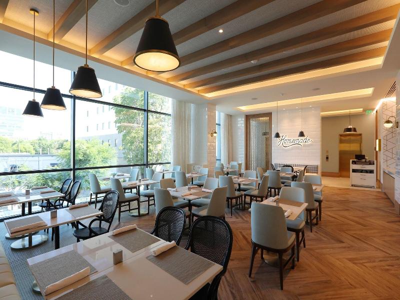 Courtyard By Marriott Santo Domingo Piantini image