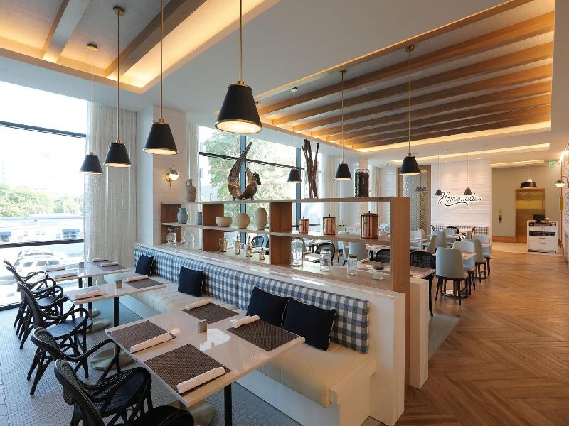 Courtyard By Marriott Santo Domingo Piantini image