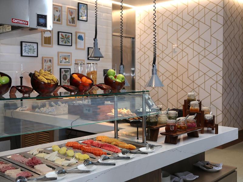 Courtyard By Marriott Santo Domingo Piantini image