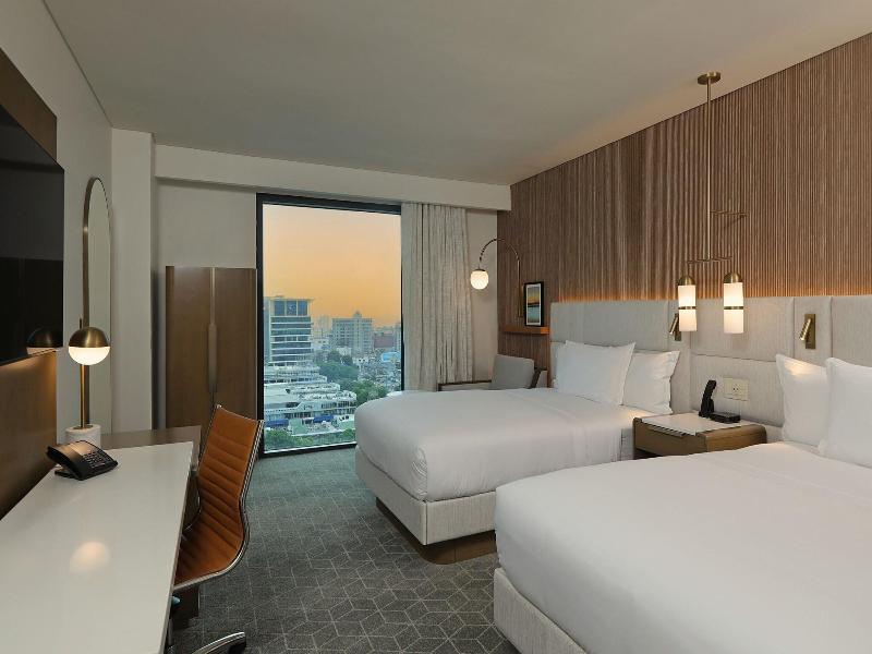 Courtyard By Marriott Santo Domingo Piantini image