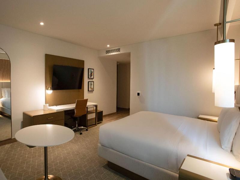Courtyard By Marriott Santo Domingo Piantini image